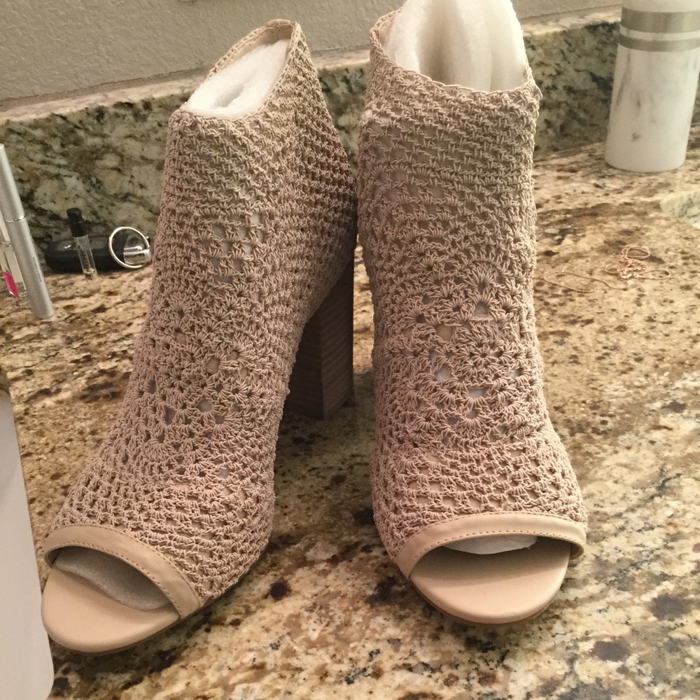 Jessica Simpson crochet peep toe booties 10